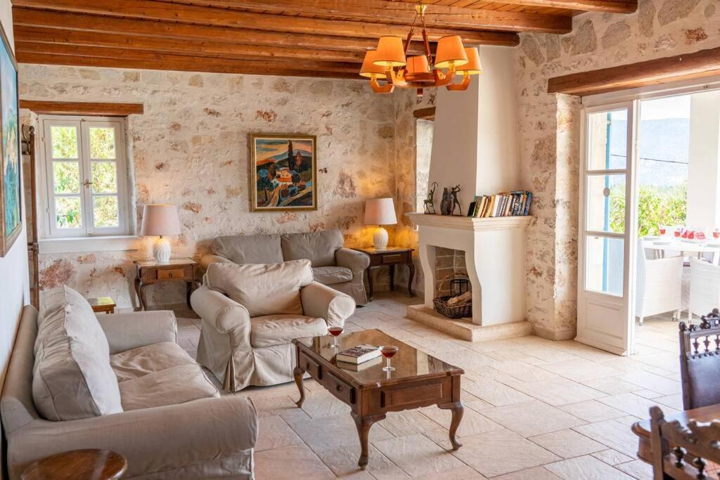 Villa Pelagos Tselendata Bagian luar foto